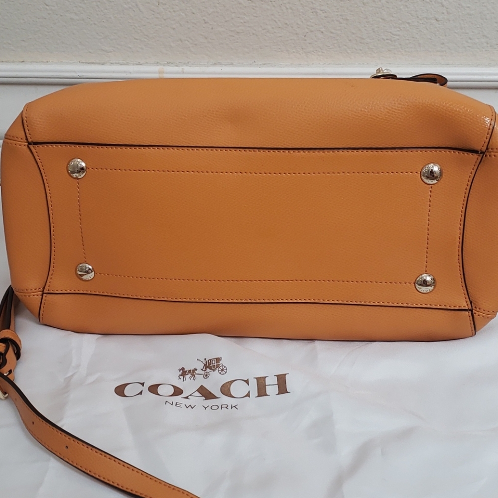 Coach handbag. - Picture 5 of 5
